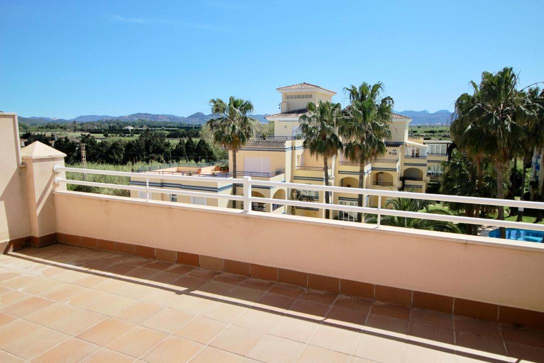 Appartamento Ático espectacular con piscina privada en primera línea de playa Dénia Esterno foto