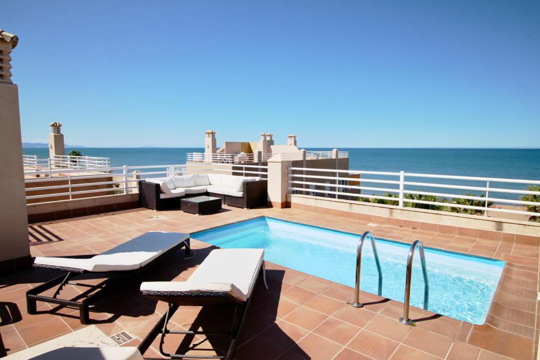 Appartamento Ático espectacular con piscina privada en primera línea de playa Dénia Esterno foto