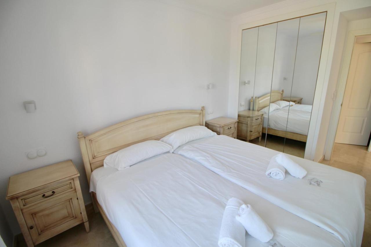 Appartamento Ático espectacular con piscina privada en primera línea de playa Dénia Esterno foto